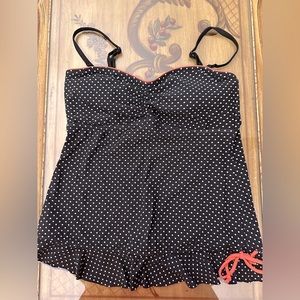 24th & Ocean Women’s XL Swim Top